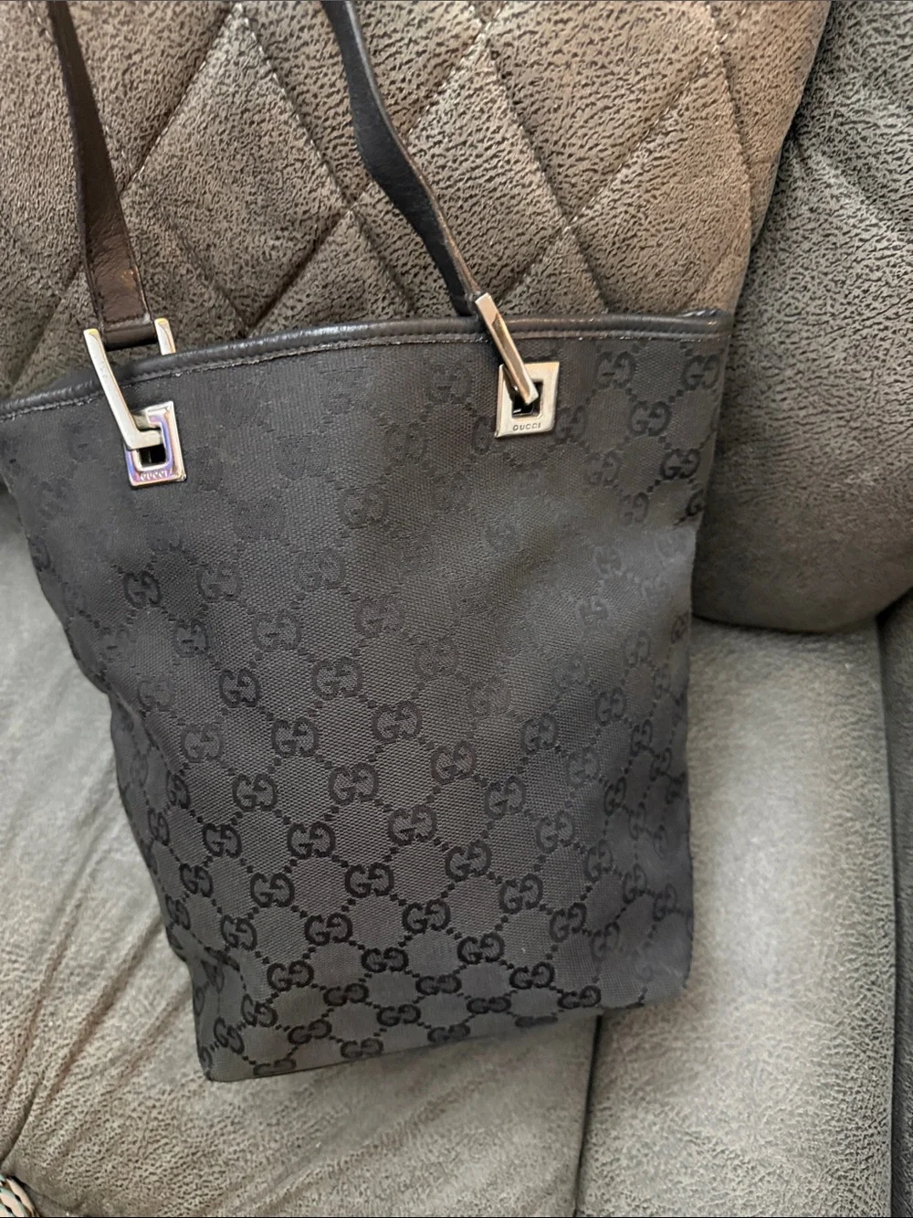Gucci Black GG Supreme Shoulder Bucket Bag - Picture 3 of 8